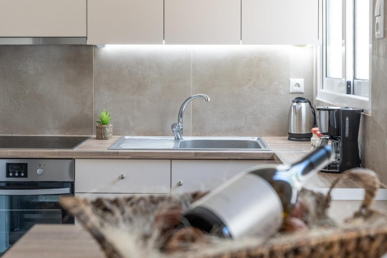 Stylish Central Renovated Apartment Iraklio Eksteriør billede